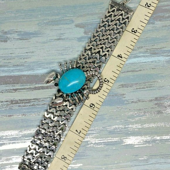 Western Scorpion Turquoise Pendant Chain Bracelet - Picture 7 of 9